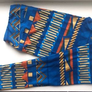 LuLaRoe Tall&Curvy Leggings